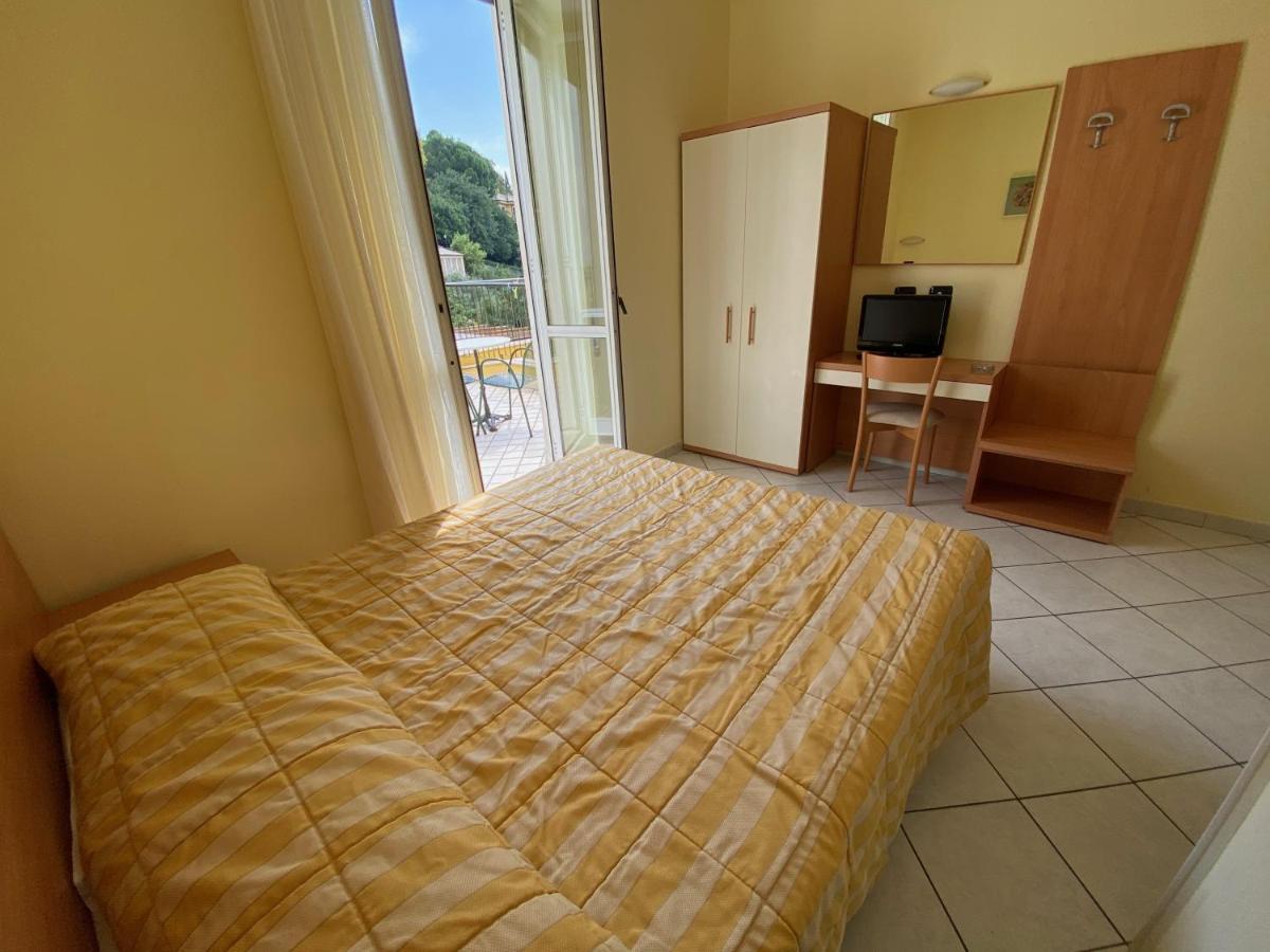 Hotel Rio Alassio Exterior photo
